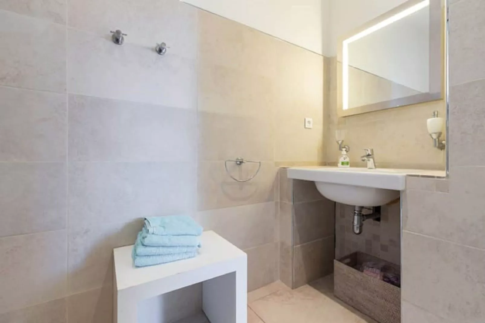 Residence Dulys-Bathroom