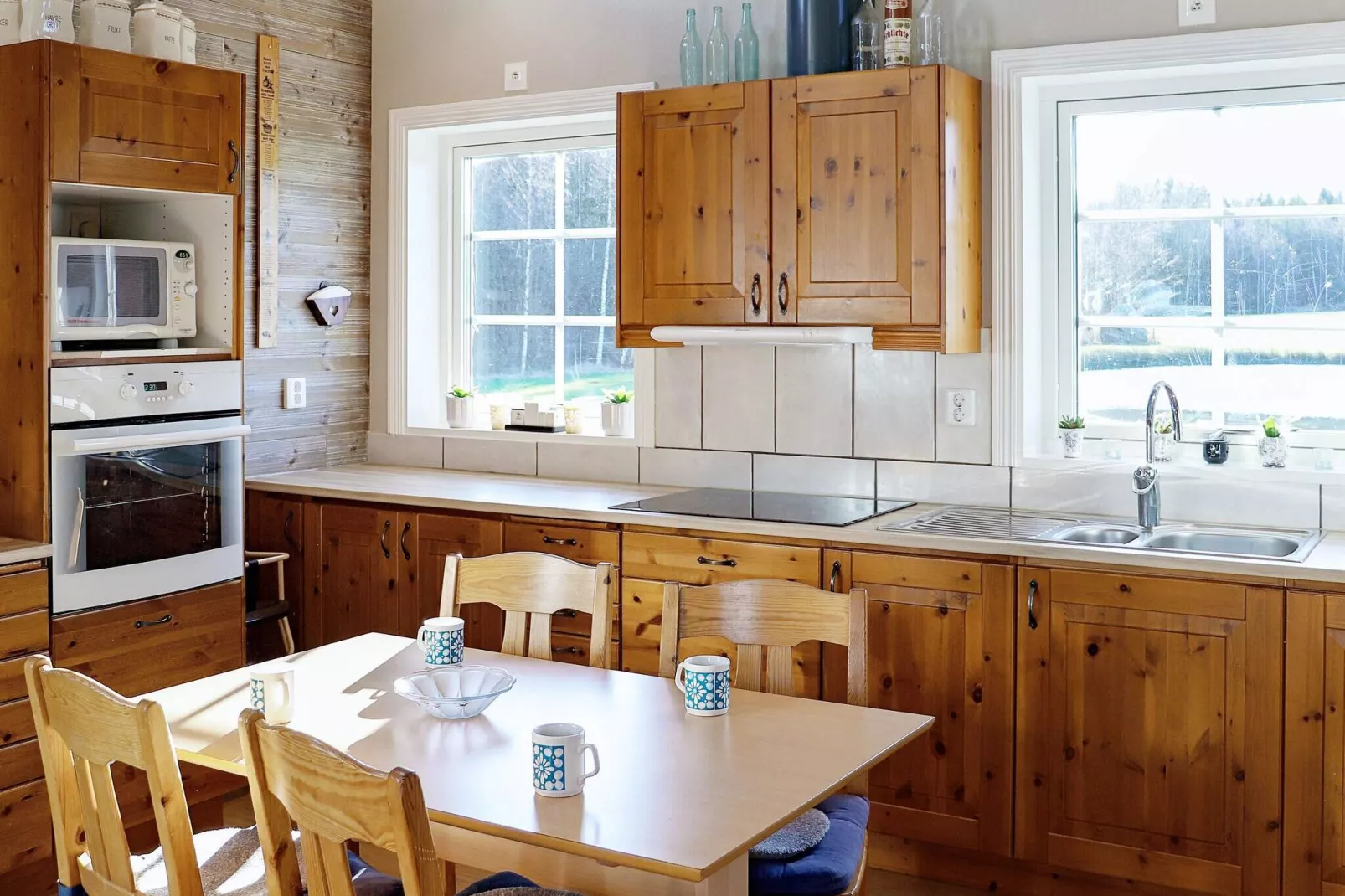 6 person holiday home in VITTSJÖ