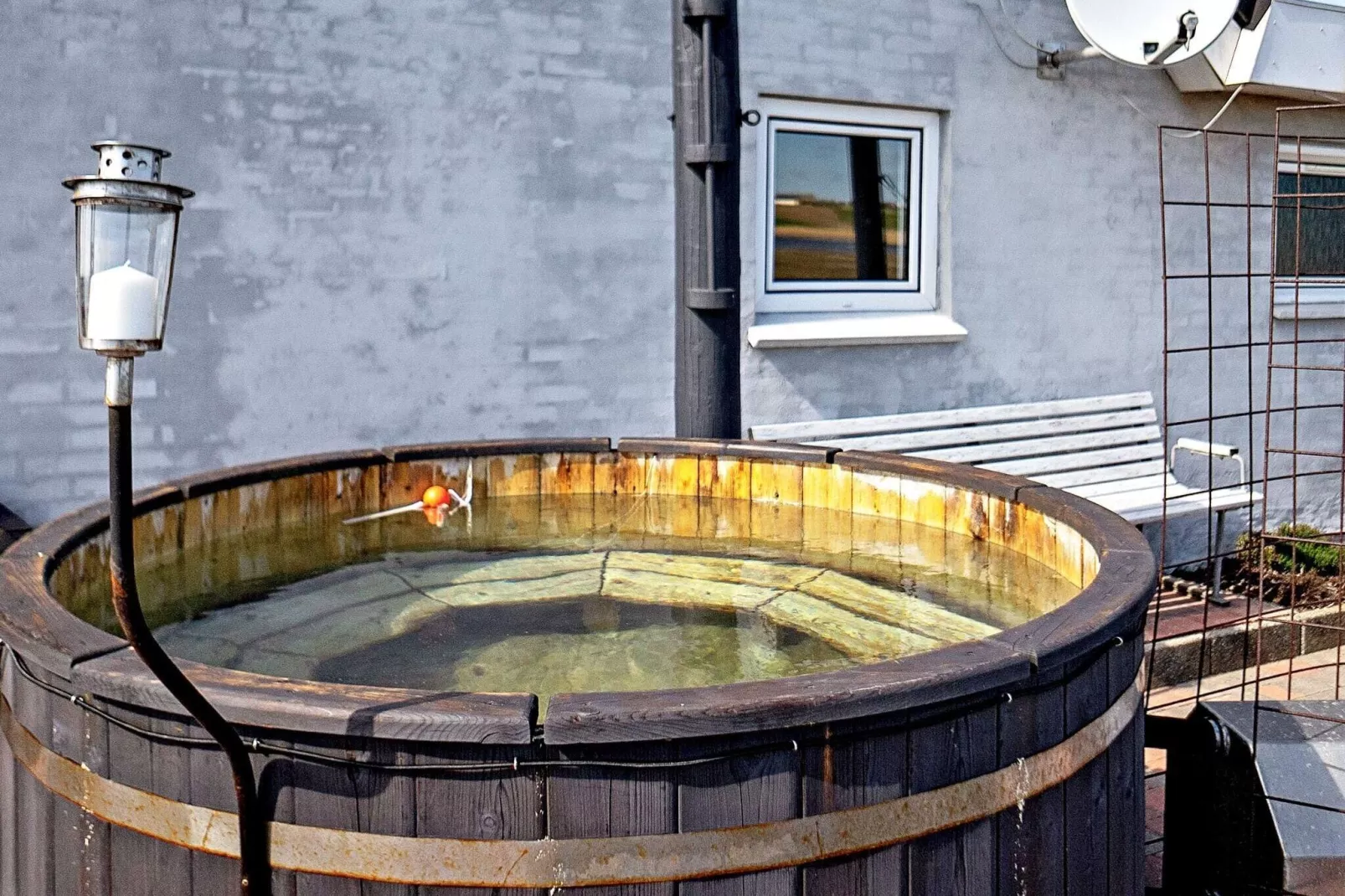 Panoramic Waterside Retreat-By Traum-Spa