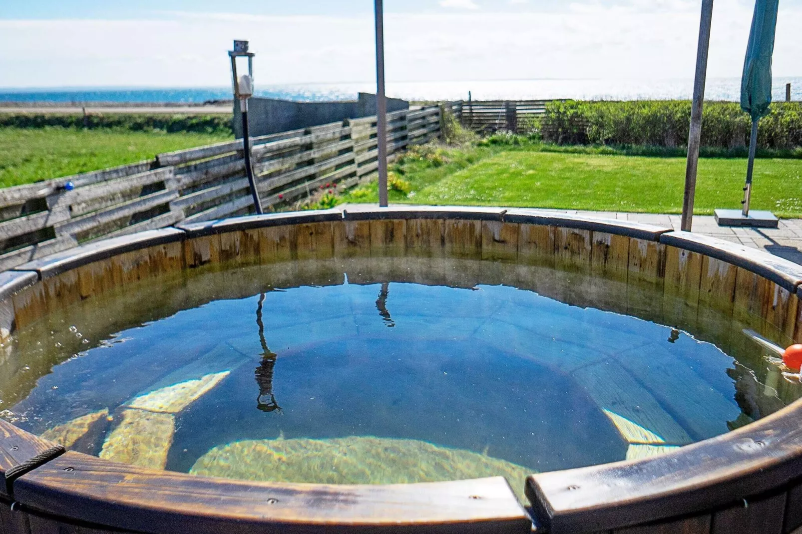 Panoramic Waterside Retreat-By Traum-Spa