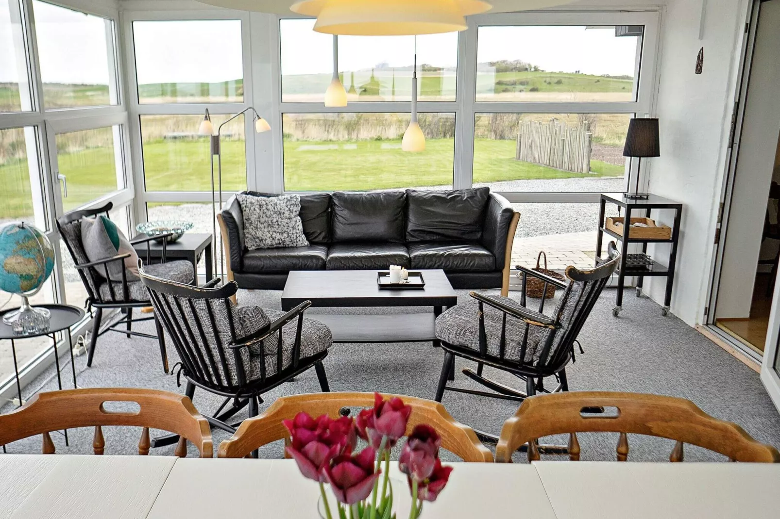 Panoramic Waterside Retreat-By Traum-Indoor