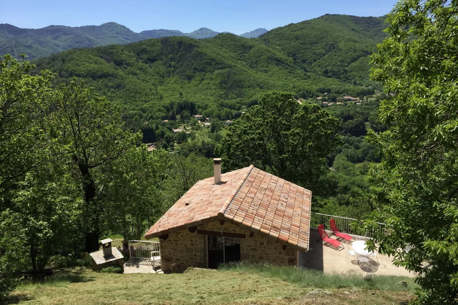 Maison de vacances - Saint-Pierre-de-Colombier-Außenbereich Sommer