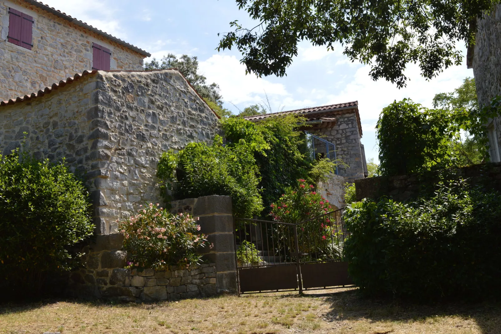 Maison de vacances  - Beaulieu-Gardens summer