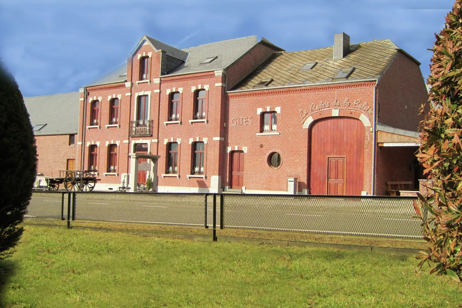 Gite la Belette-Exterior summer