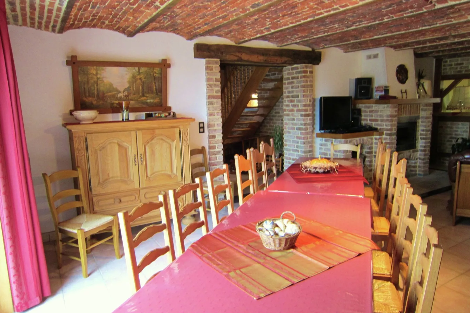 Gite la Belette-Dining room