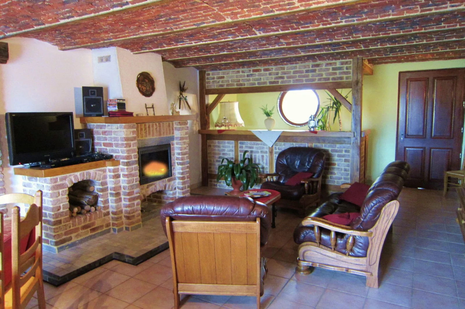 Le Renard et la Belette-Living room