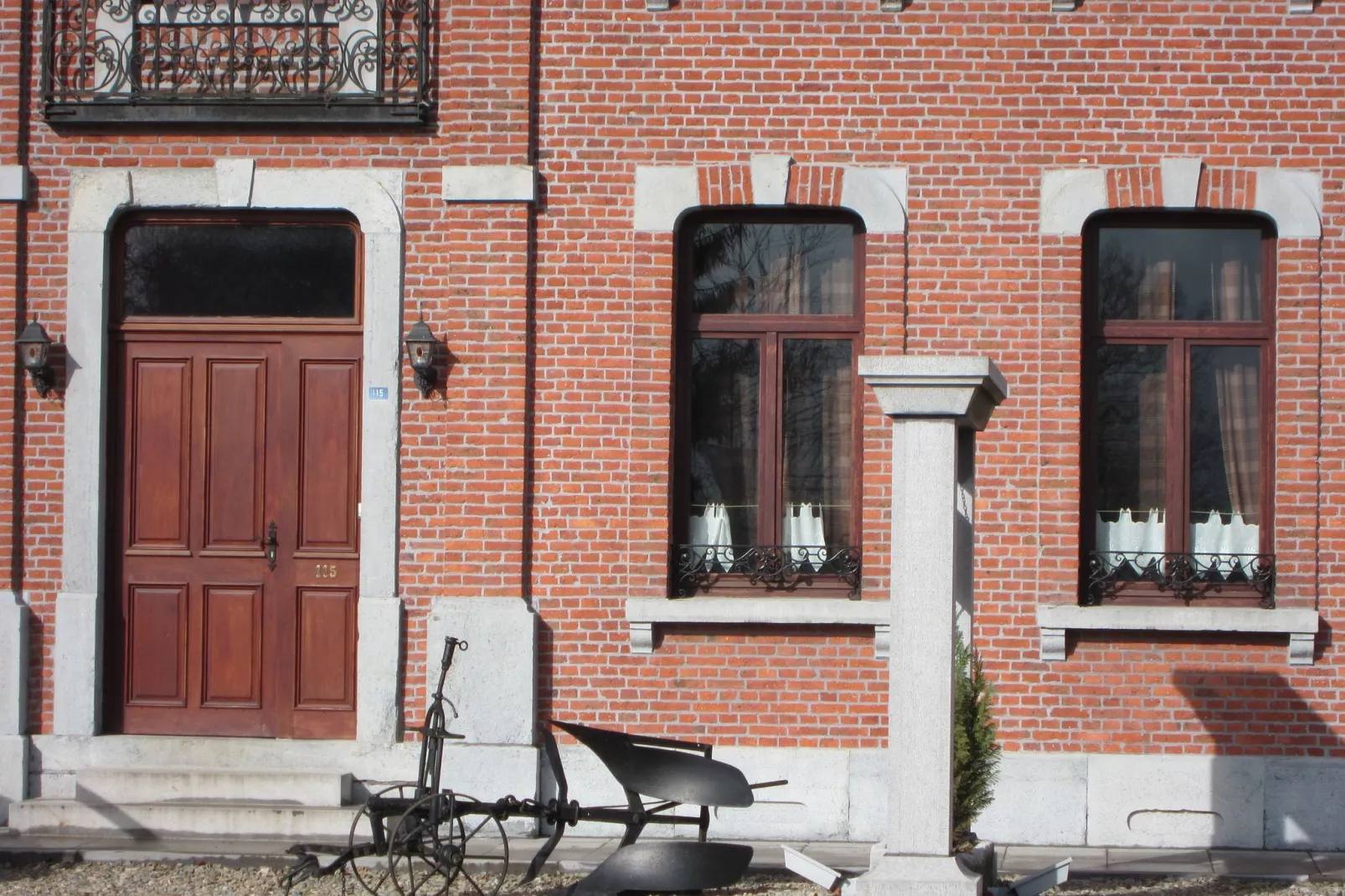 Le Renard et la Belette-Exterior summer