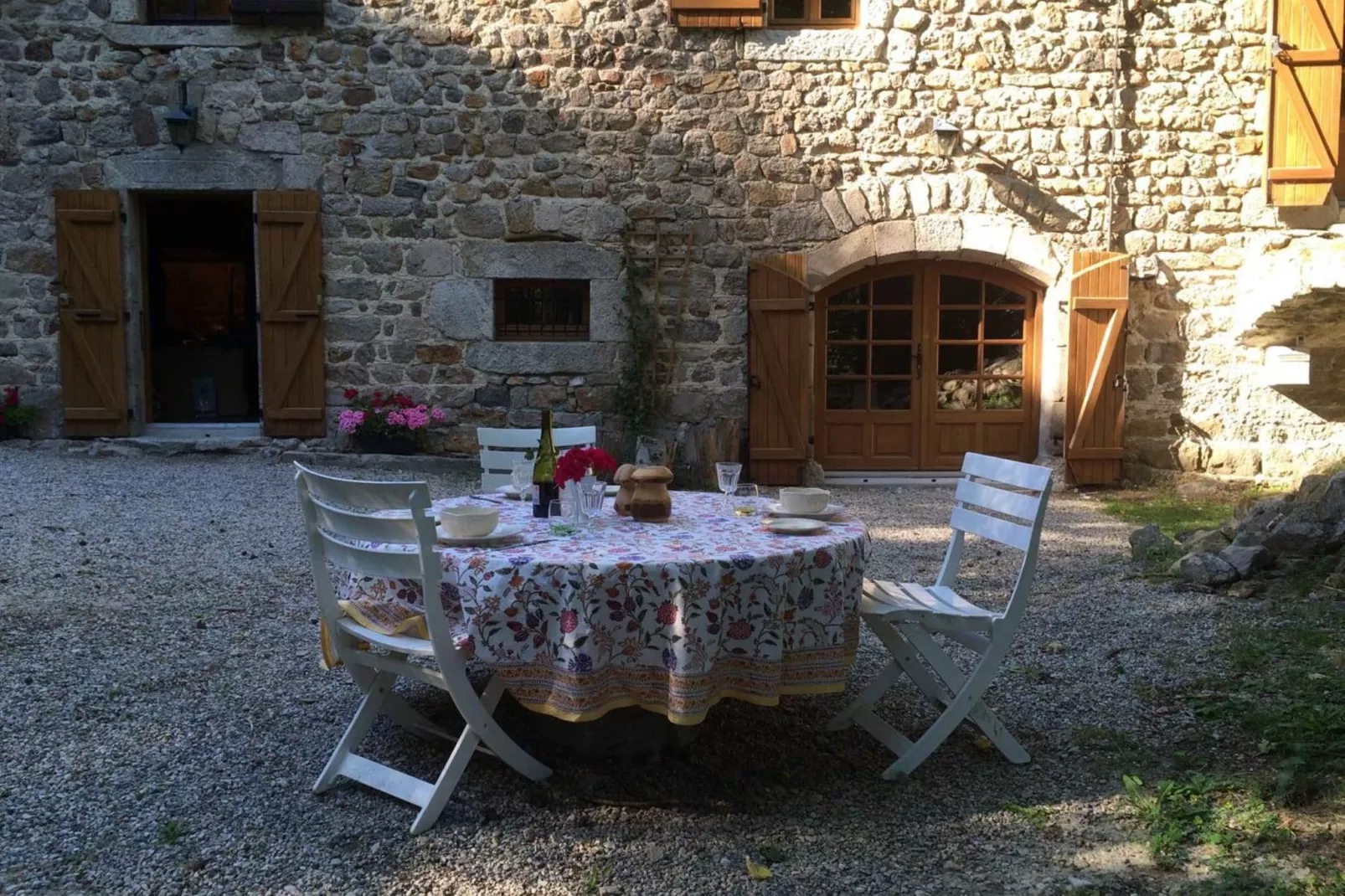 Maison de vacances - St Pierre Sur Doux-Terrace balcony
