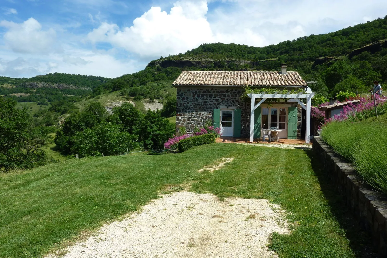 Gite - SAINT PONS-Außenbereich Sommer