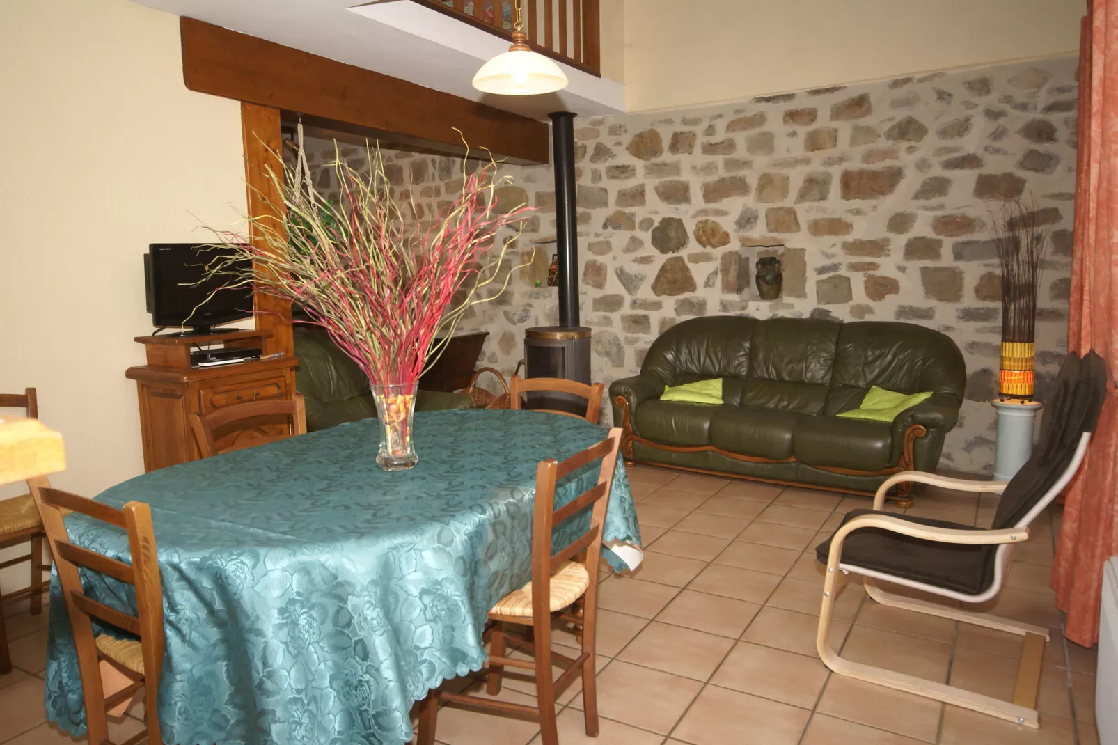 Gite - SAINT PONS-Wohnzimmer