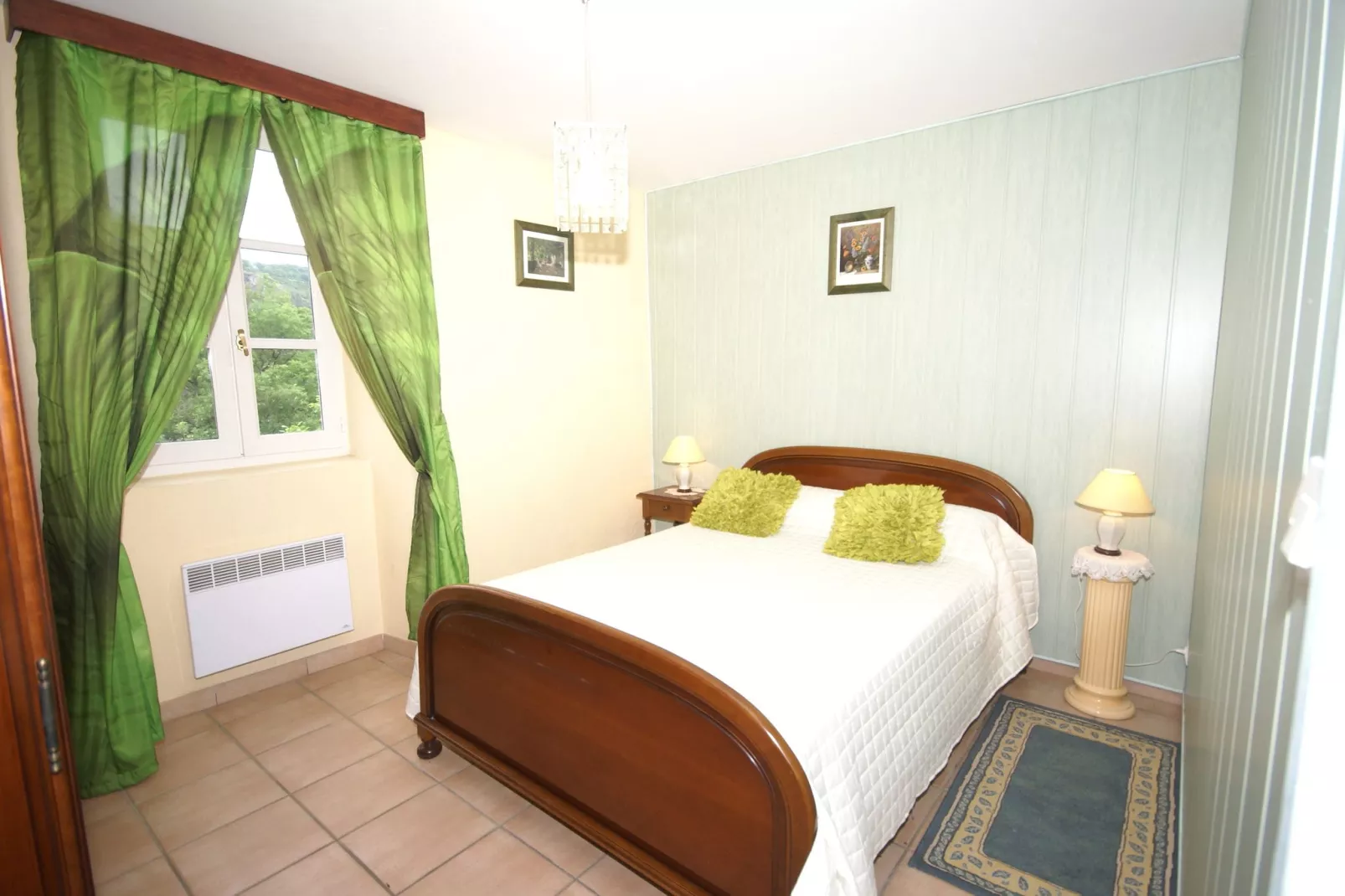 Gite - SAINT PONS-Schlafzimmer