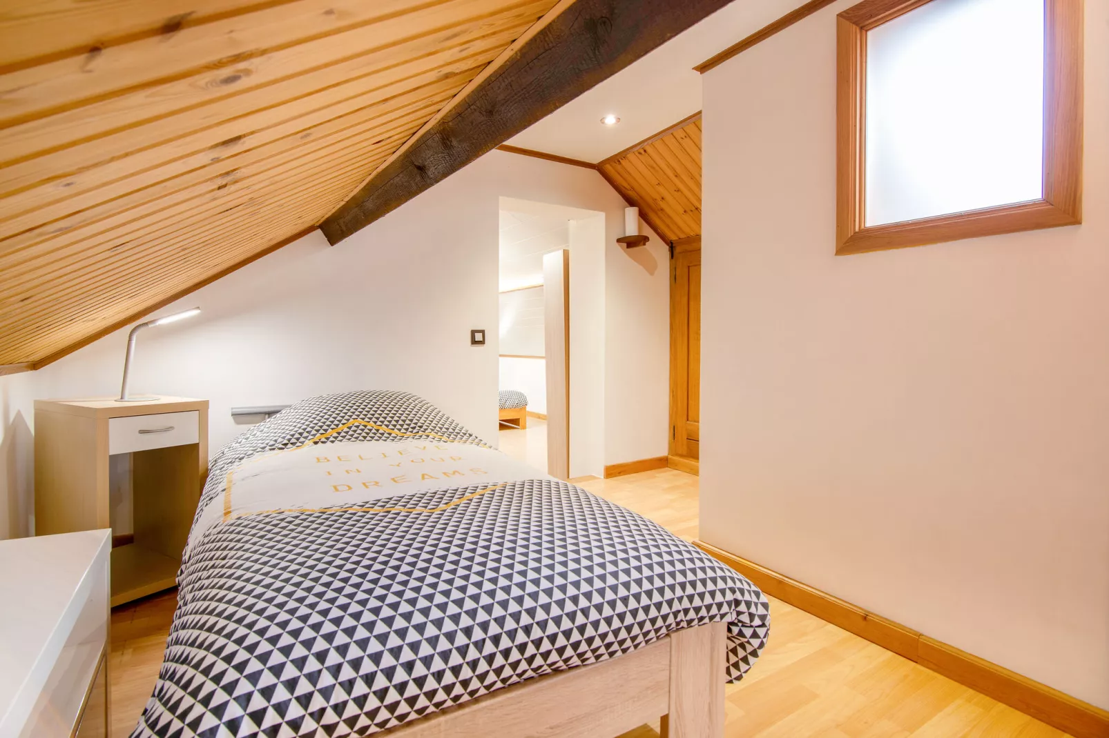 L'Ecureuil-Bedroom