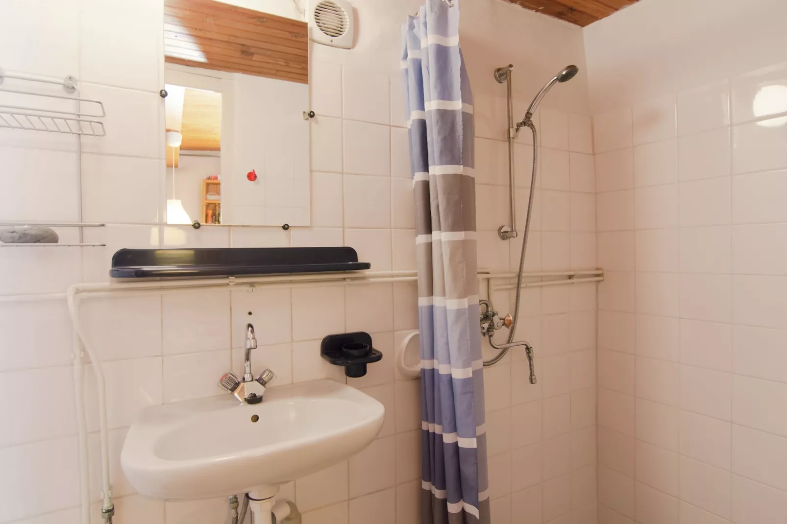 La Roche-Bathroom