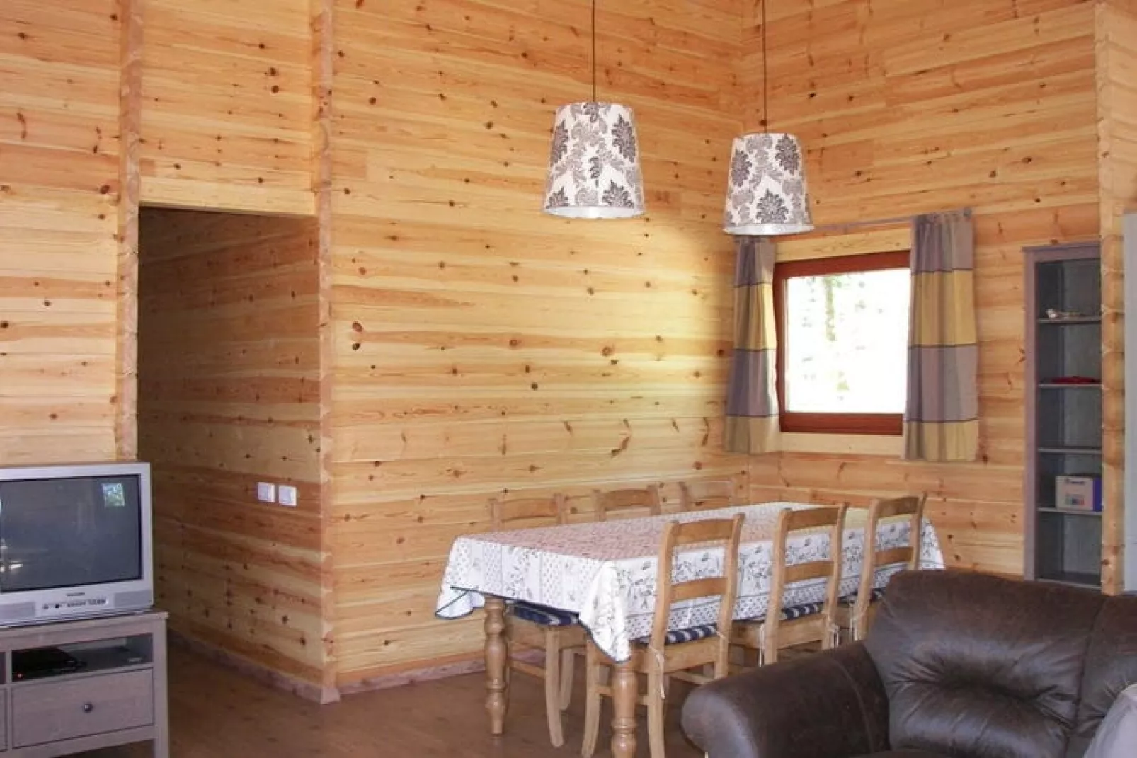 Abri Vert-Dining room