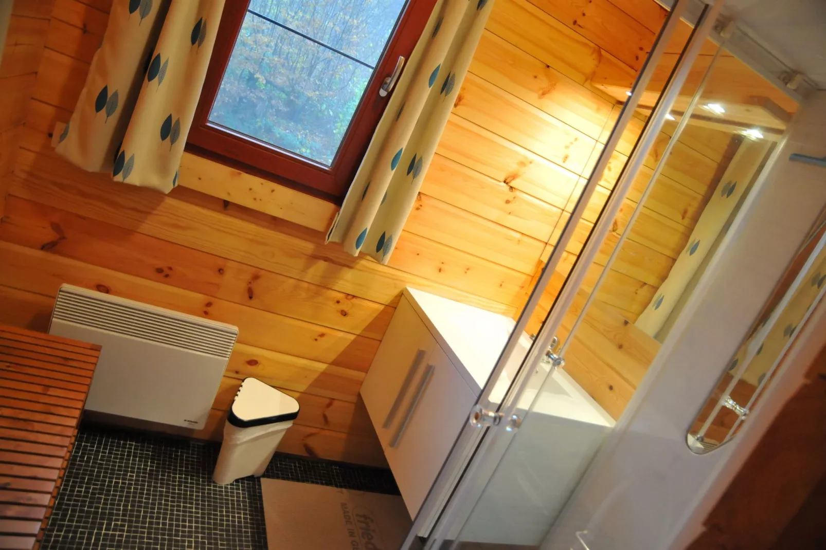 Abri Vert-Bathroom