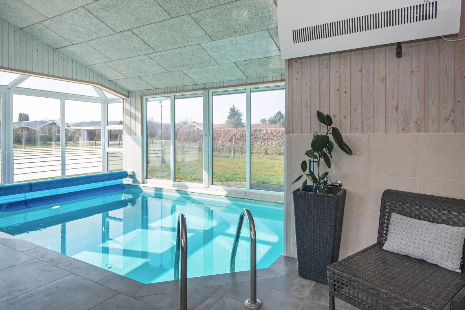 9 person holiday home in Juelsminde-Pool