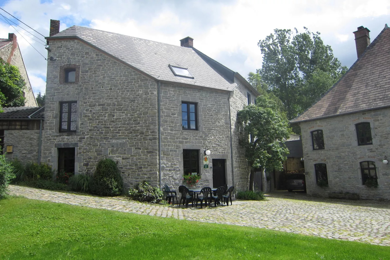 Gite du Viroin 2-Exterior summer