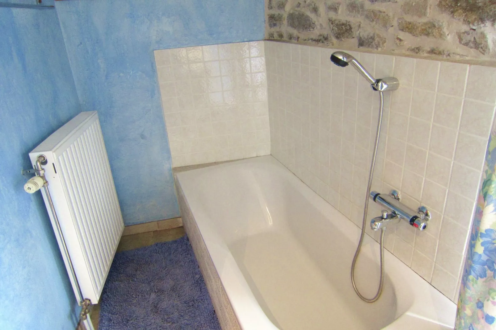 Gite du Viroin 2-Bathroom
