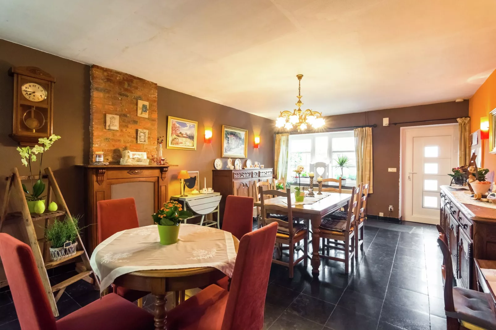 Maison Aremberg-Dining room