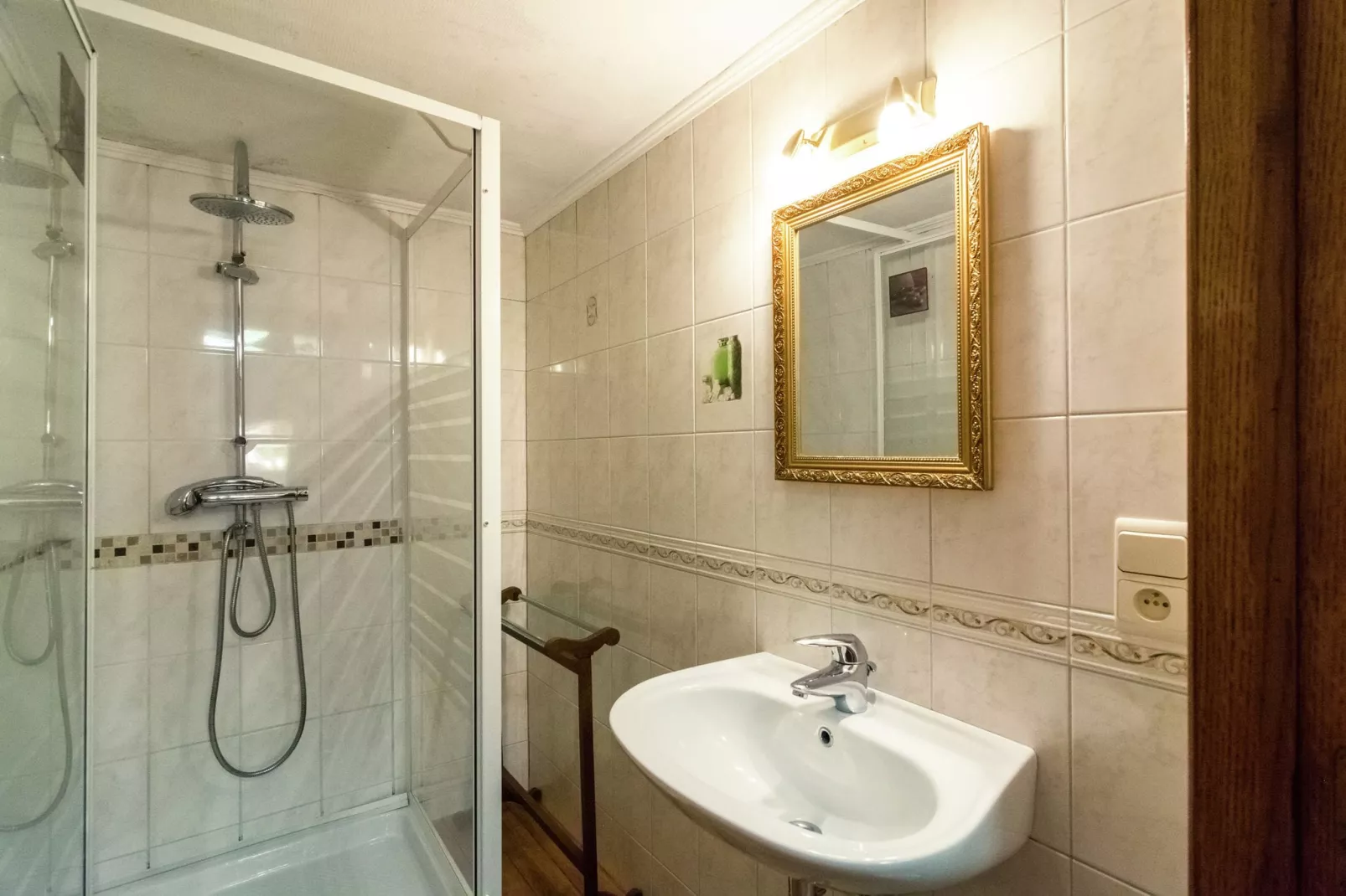Maison Aremberg-Bathroom