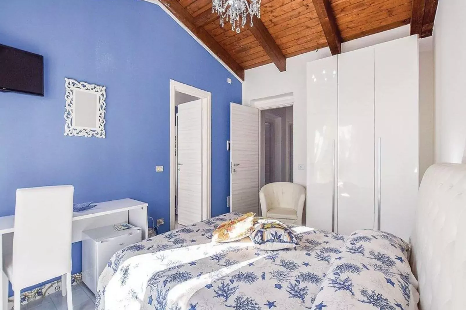 Botti House-Bedroom