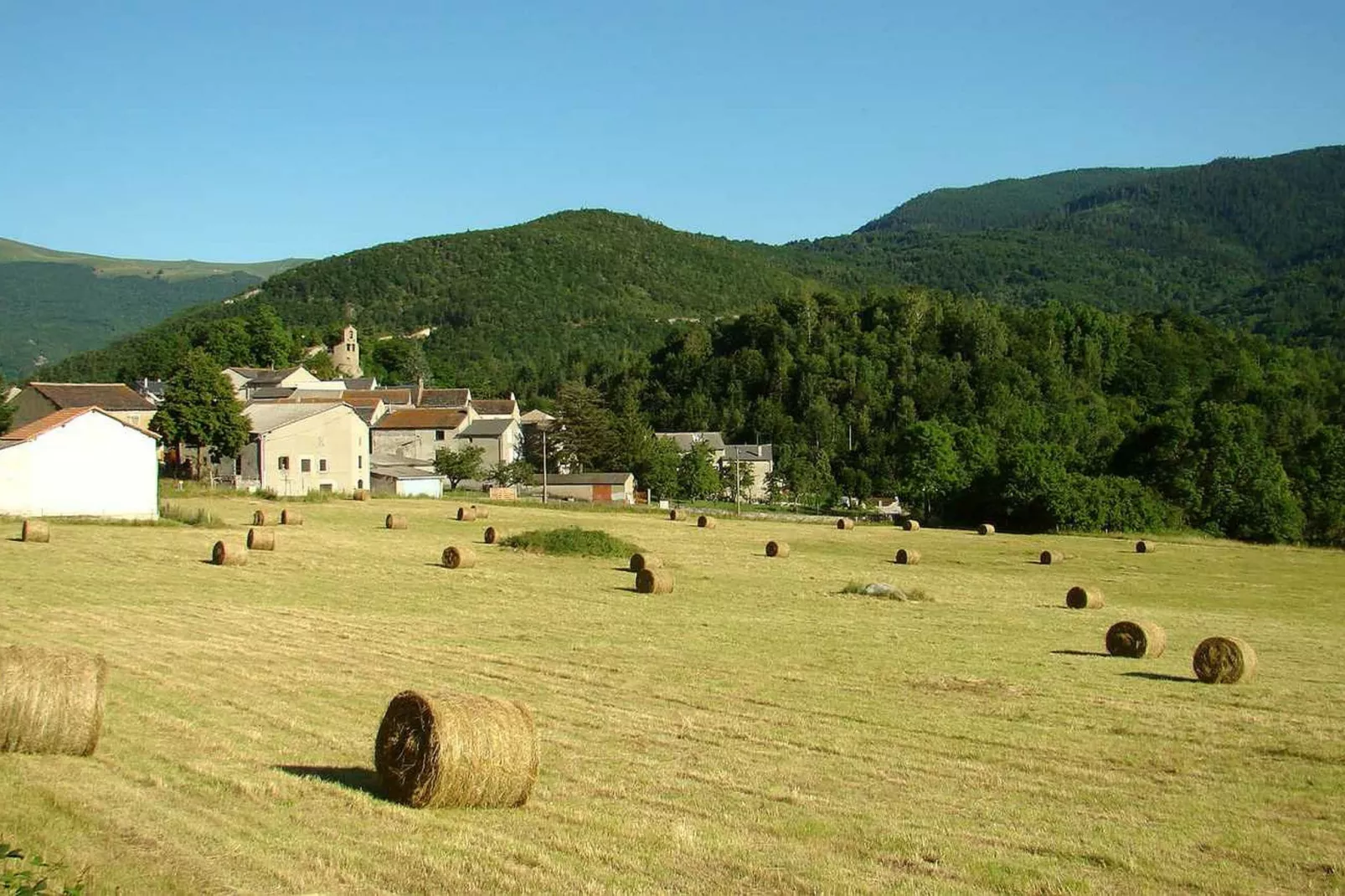 A little house in the mountains-Areas summer 1km