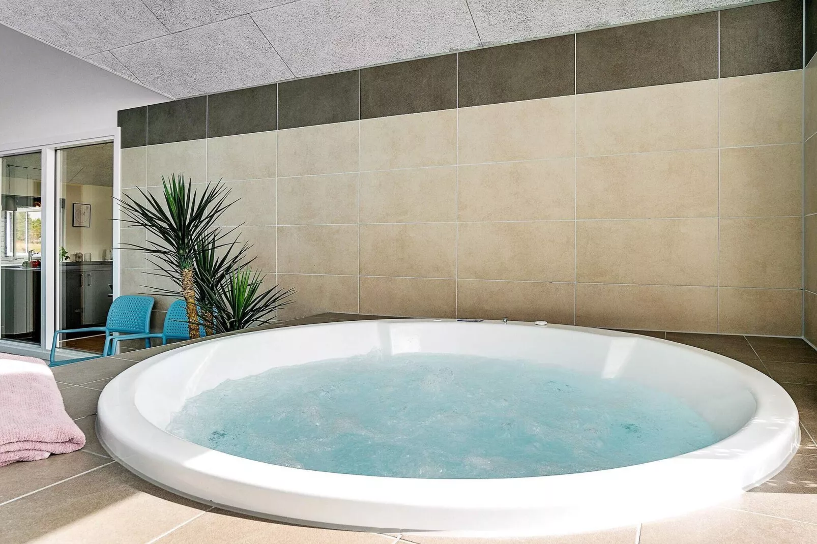 Luxury Retreat with Pool - By Traum Ferienwohnungen-Spa