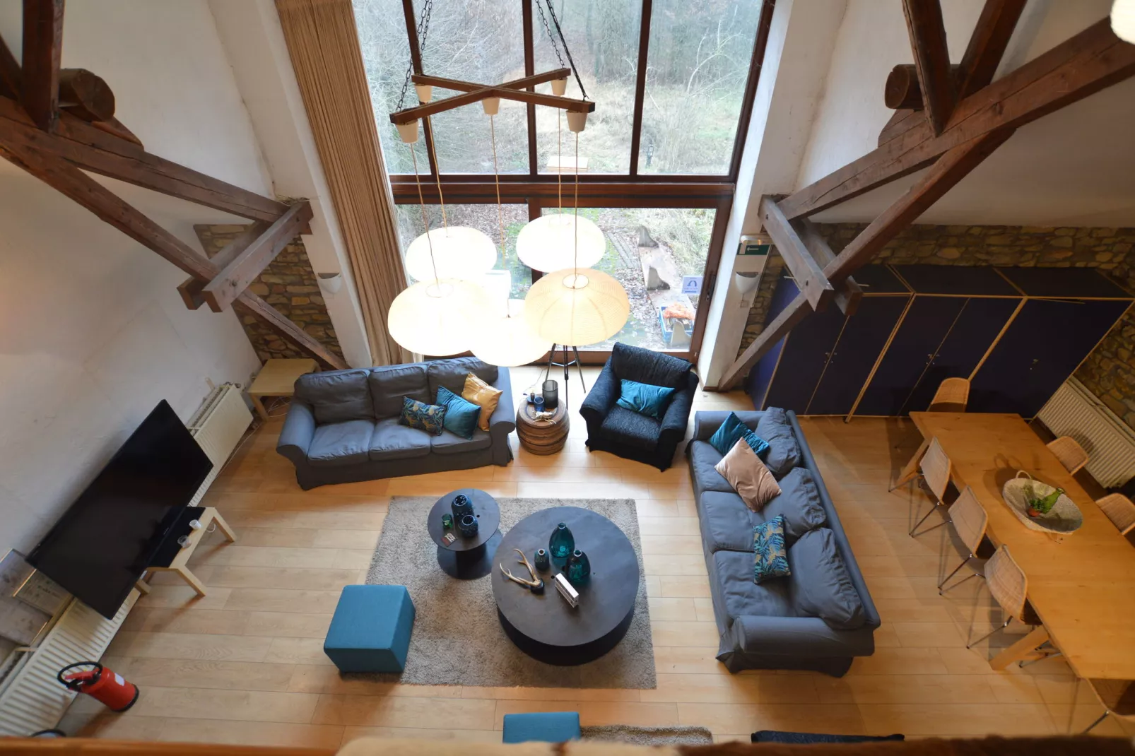 Commanster-Living room