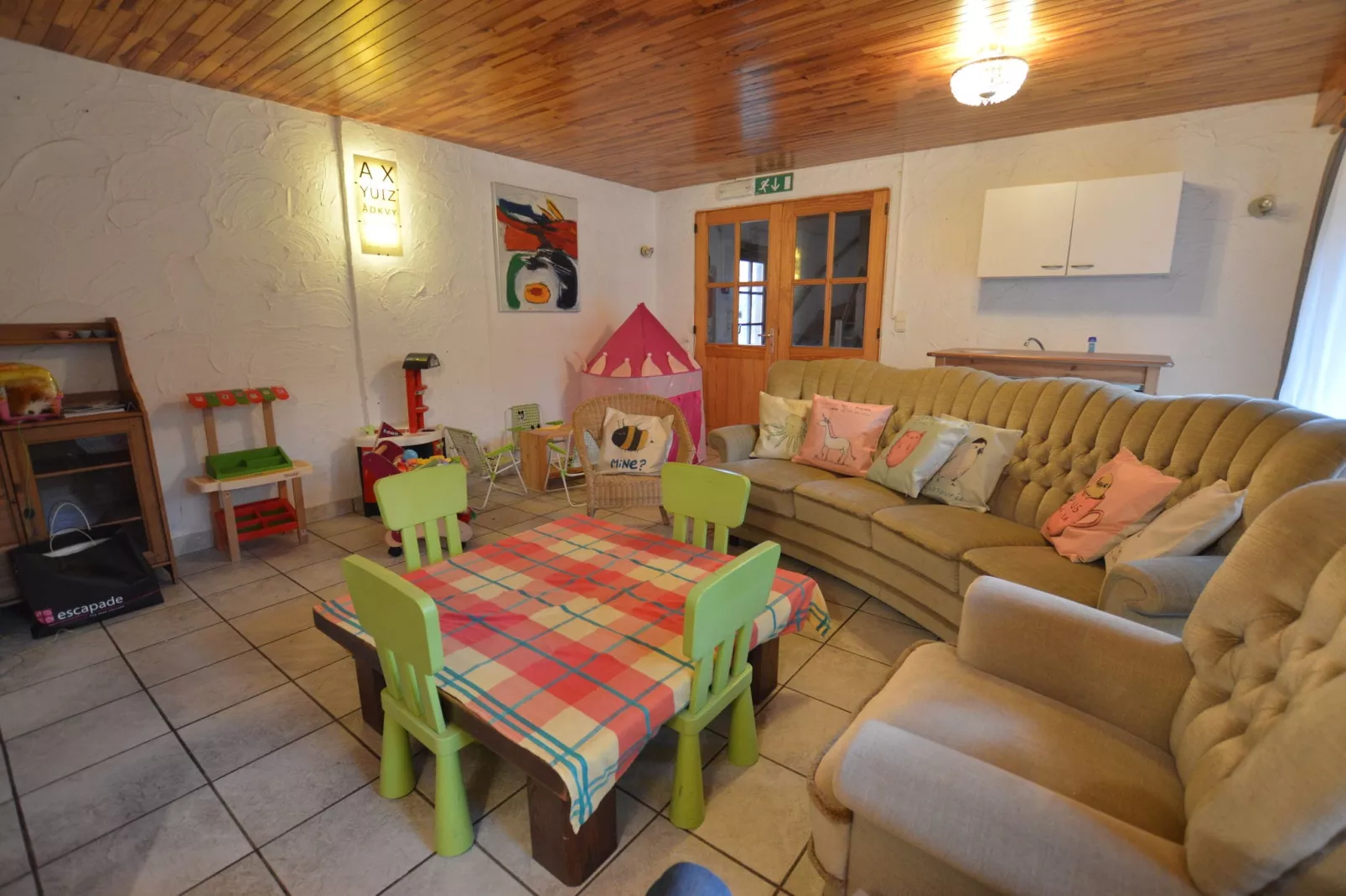 Commanster-Recreation room