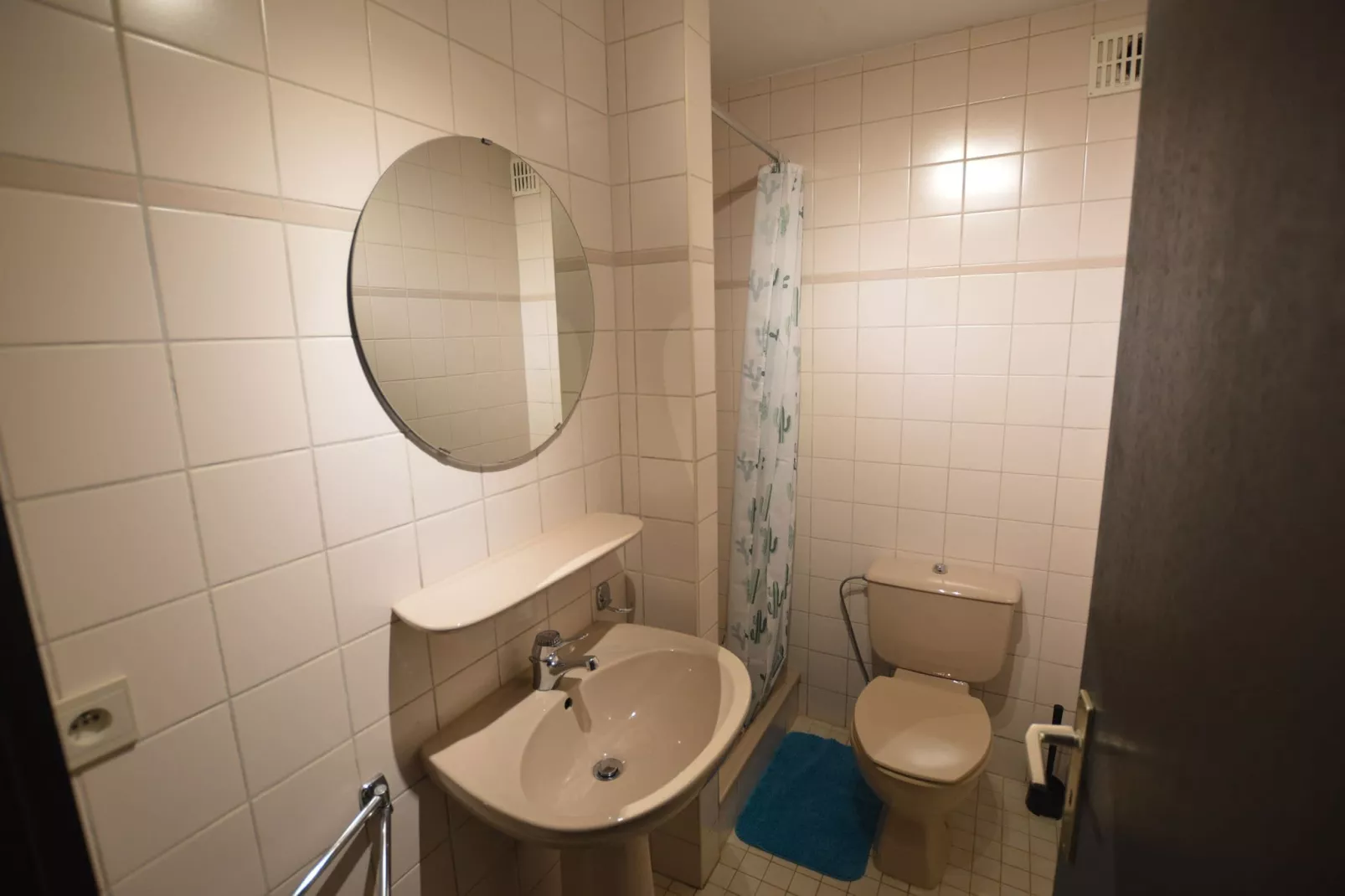 Commanster-Bathroom