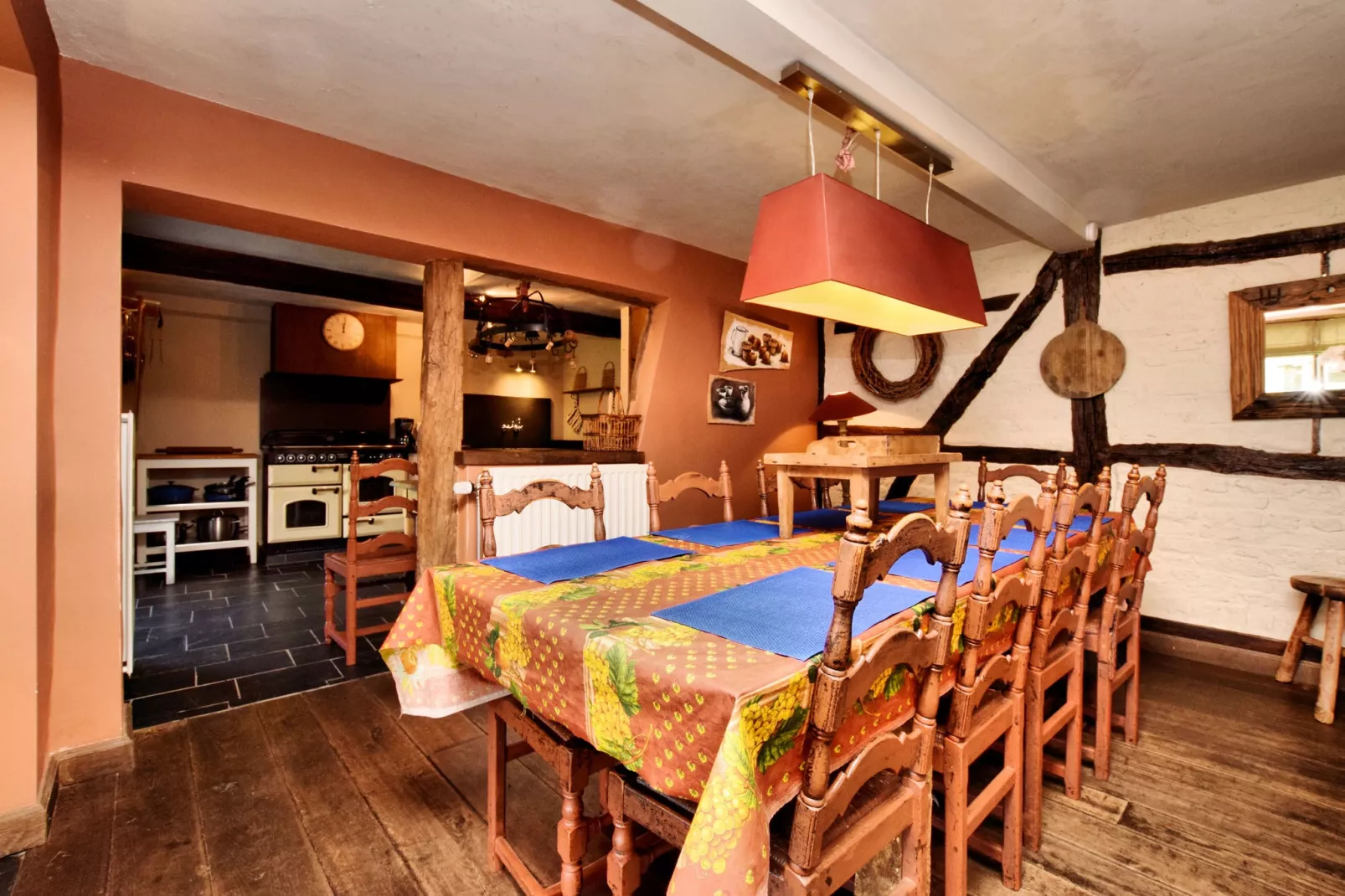Gîte Tony-Salle à manger