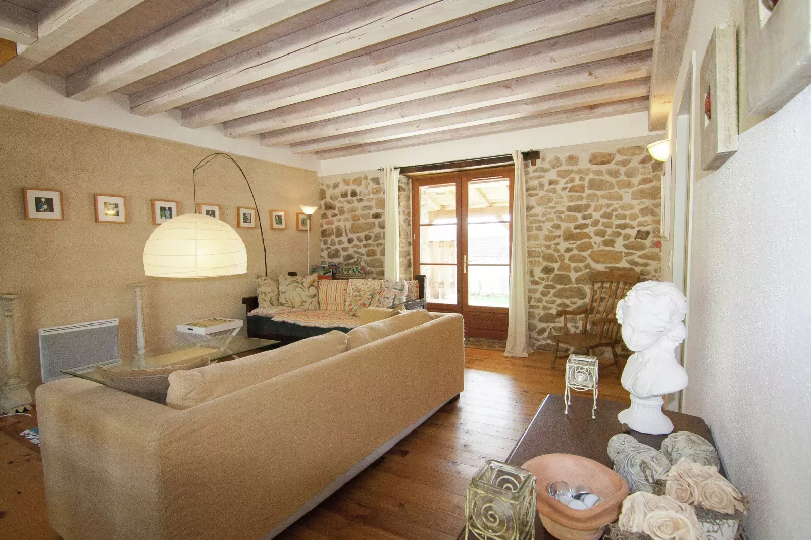 Le Cabriolet-Living room