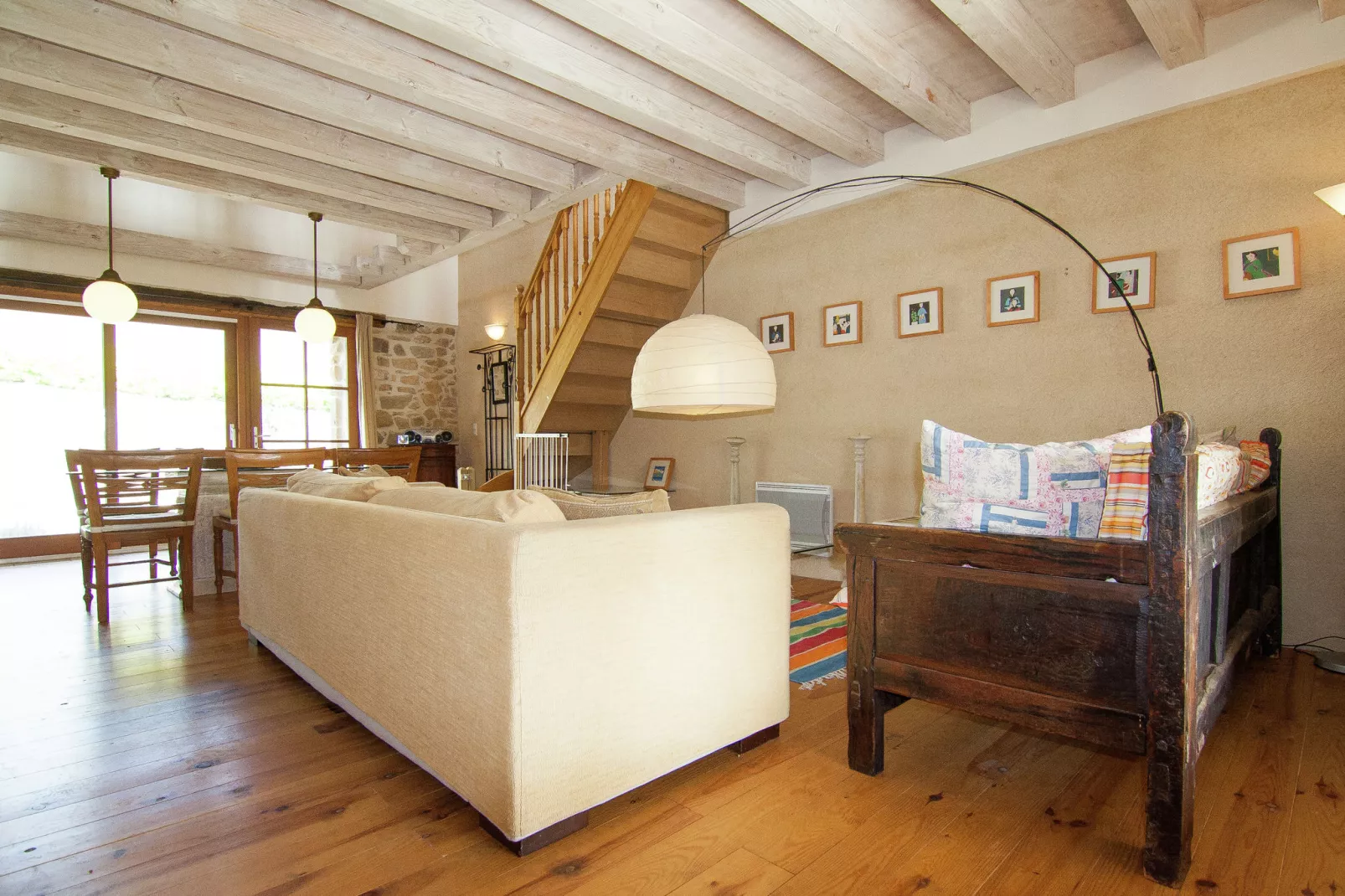 Le Cabriolet-Living room