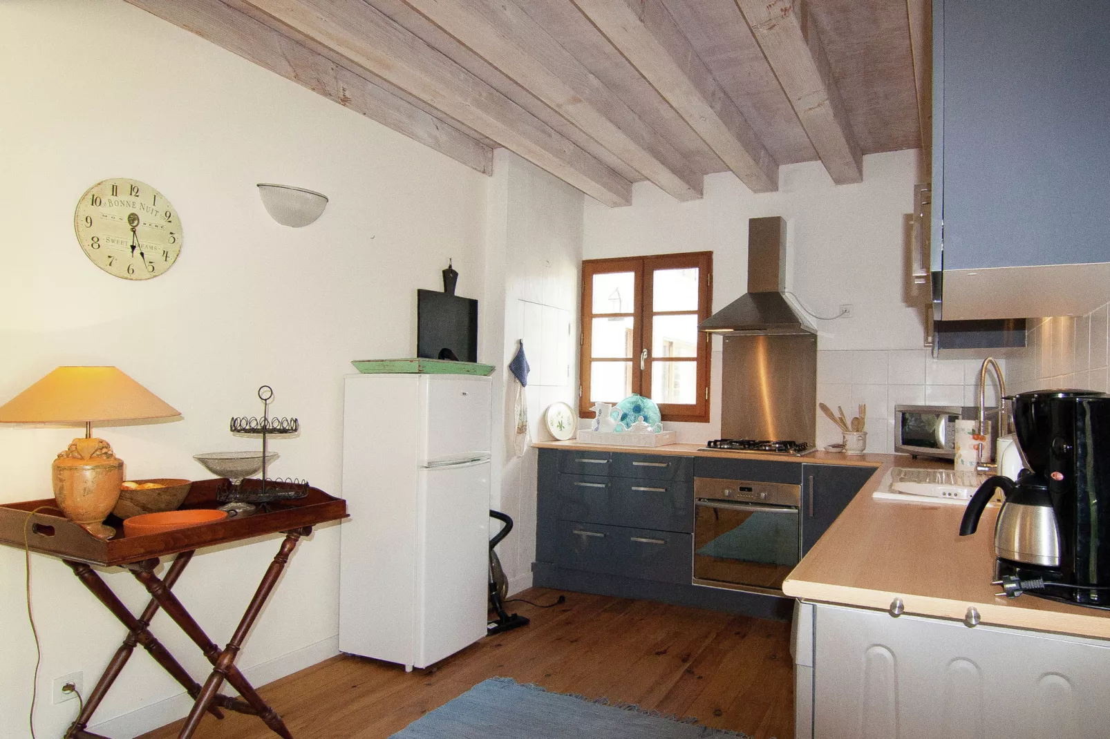 Le Cabriolet-Kitchen