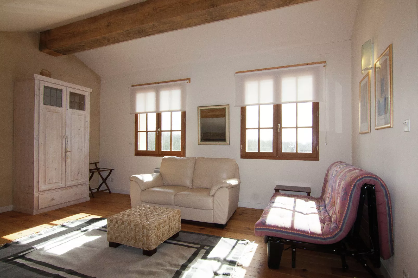 Le Cabriolet-Bedroom