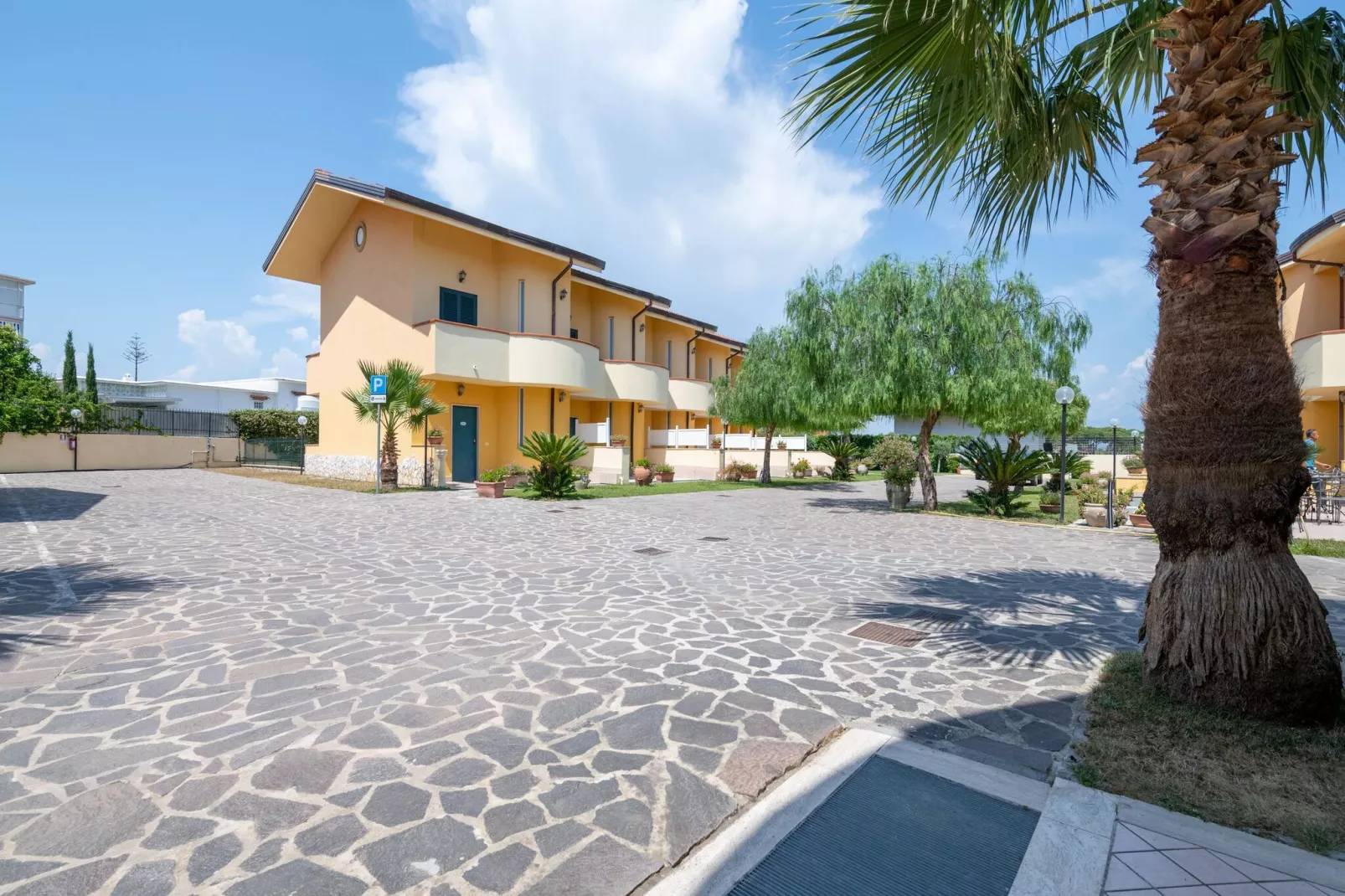 Conca degli Dei con giardino-Außenbereich Sommer