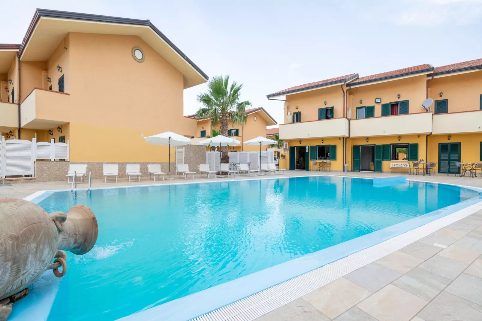 poolofhouse