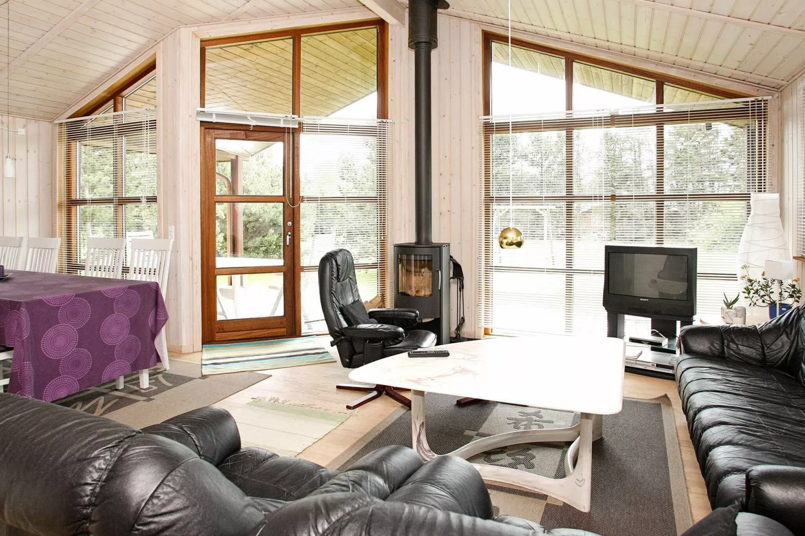 10 person holiday home in Brovst