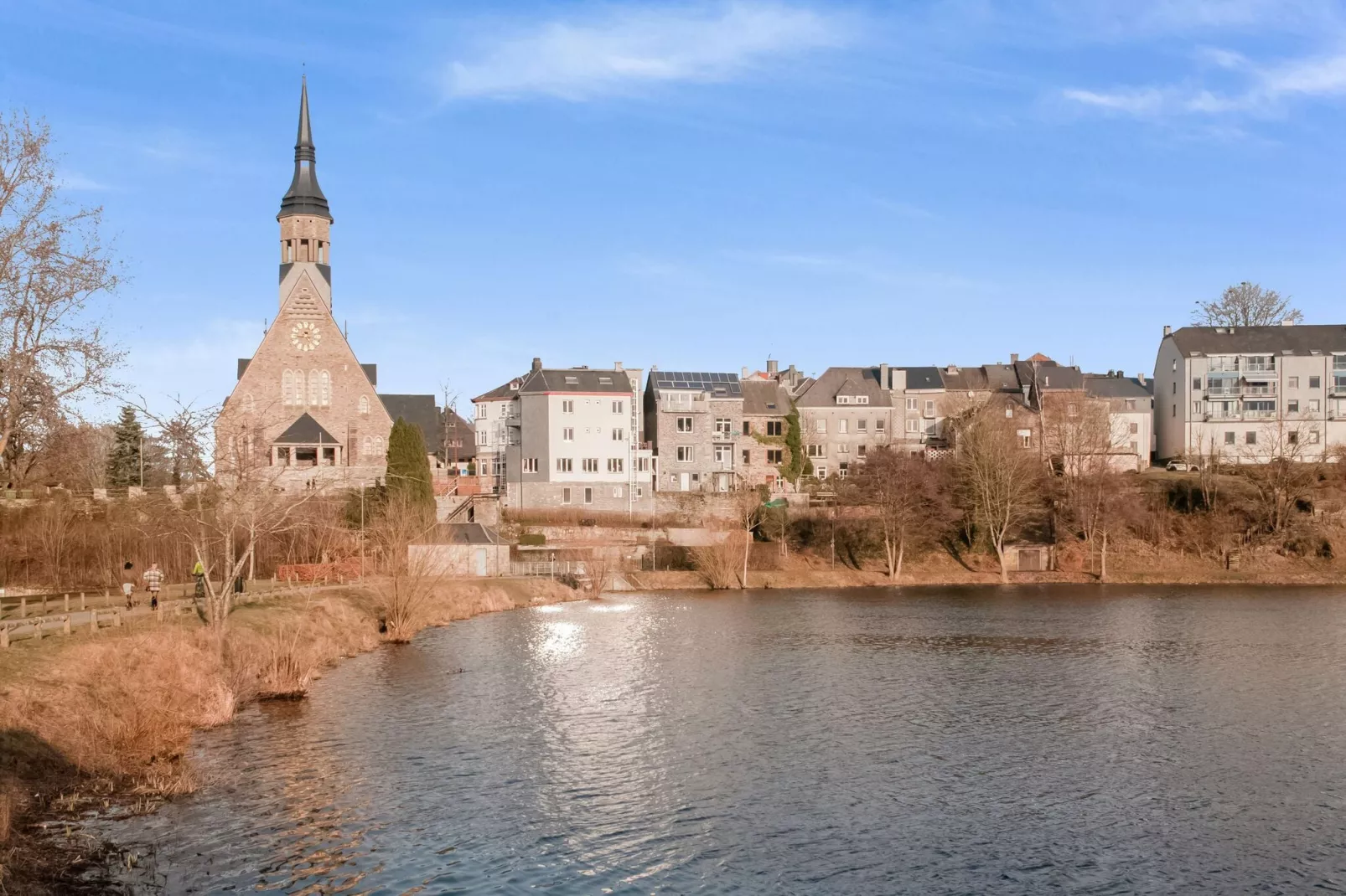 Superbe maison de vacances à Vieslam pour 6 adultes-Gebiete Sommer 5 km
