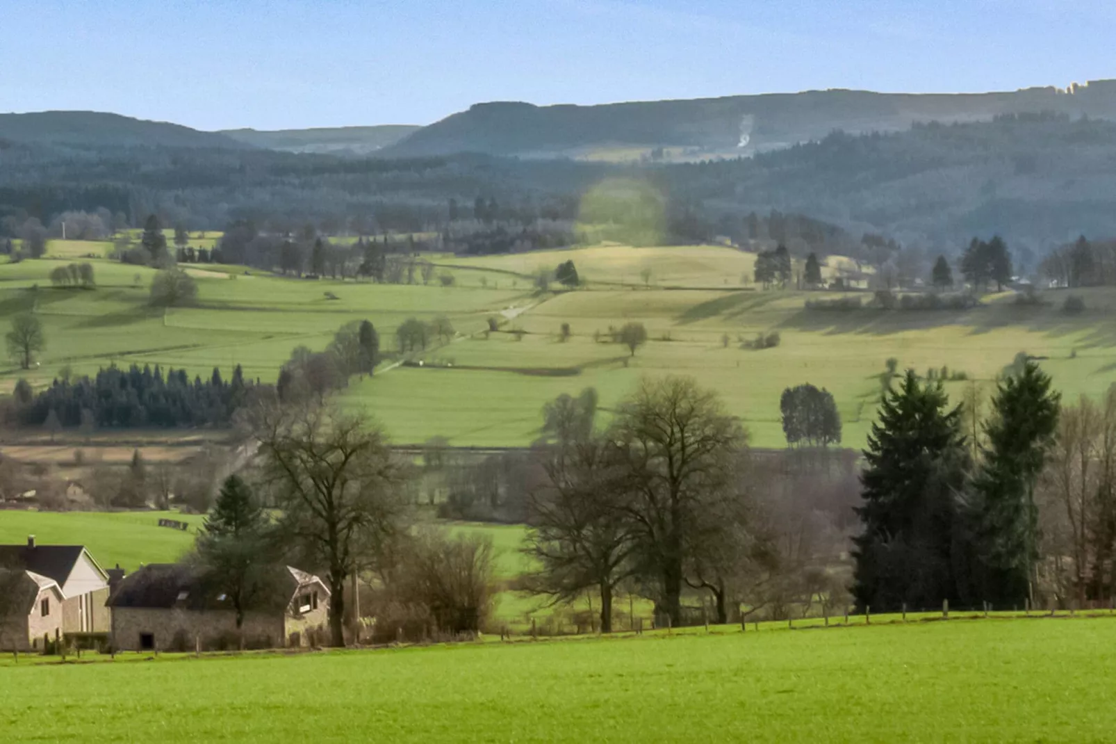 Superbe maison de vacances à Vieslam pour 6 adultes-Gebiete Sommer 5 km