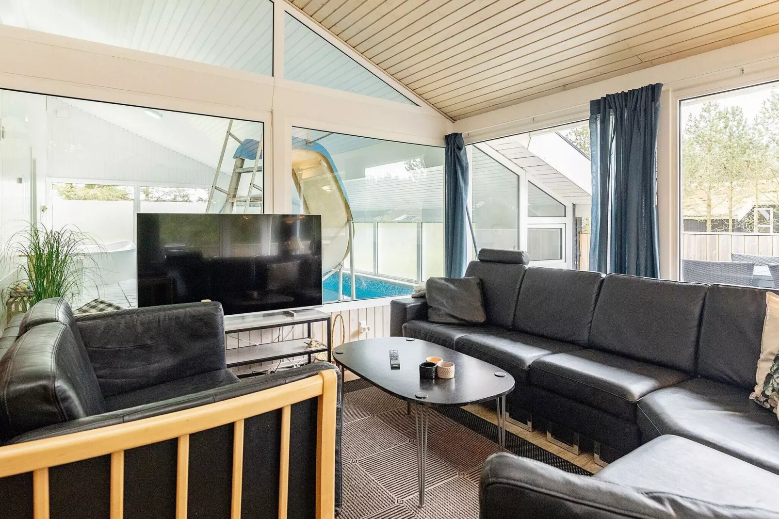 12 person holiday home in Saltum-By Traum