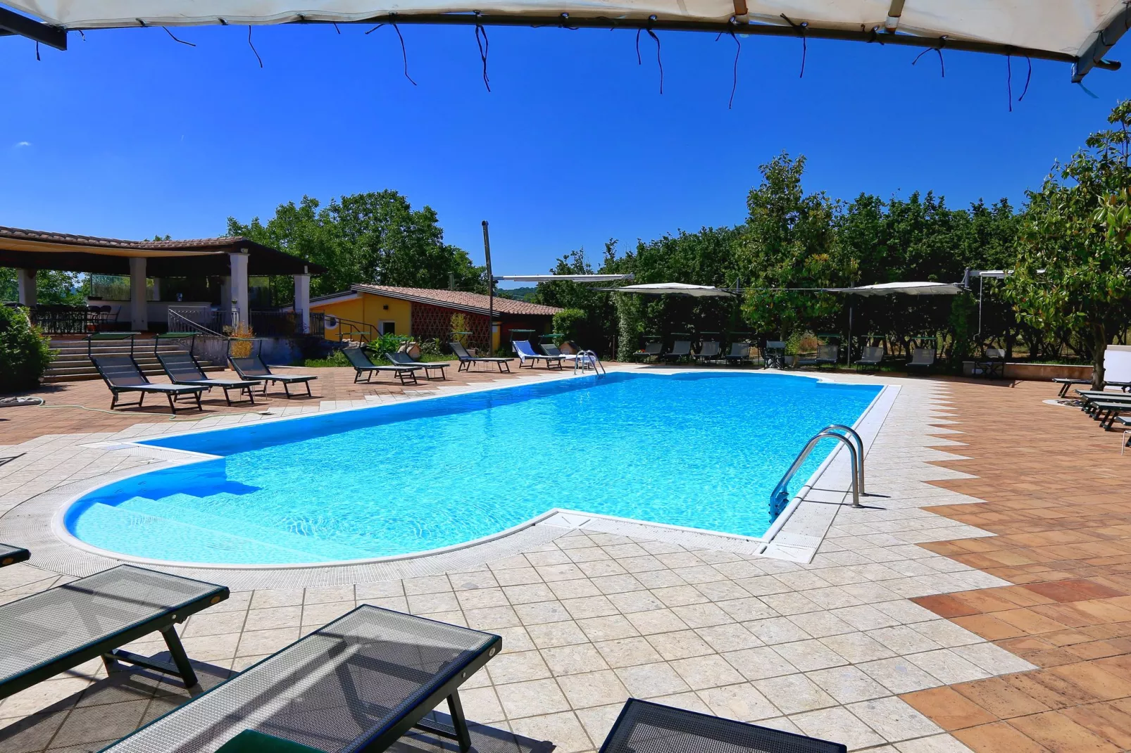 Mandarino-Pool