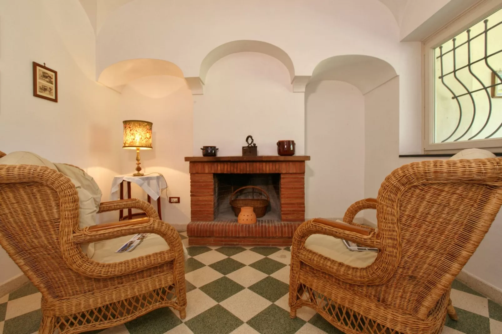 Mandarino-Living room