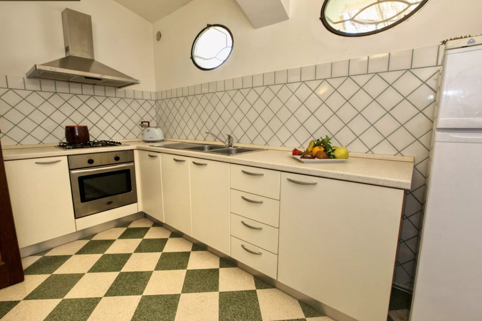 Mandarino-Kitchen