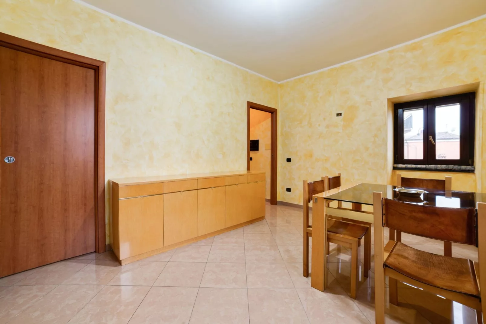 Casa Rosanna-Dining room