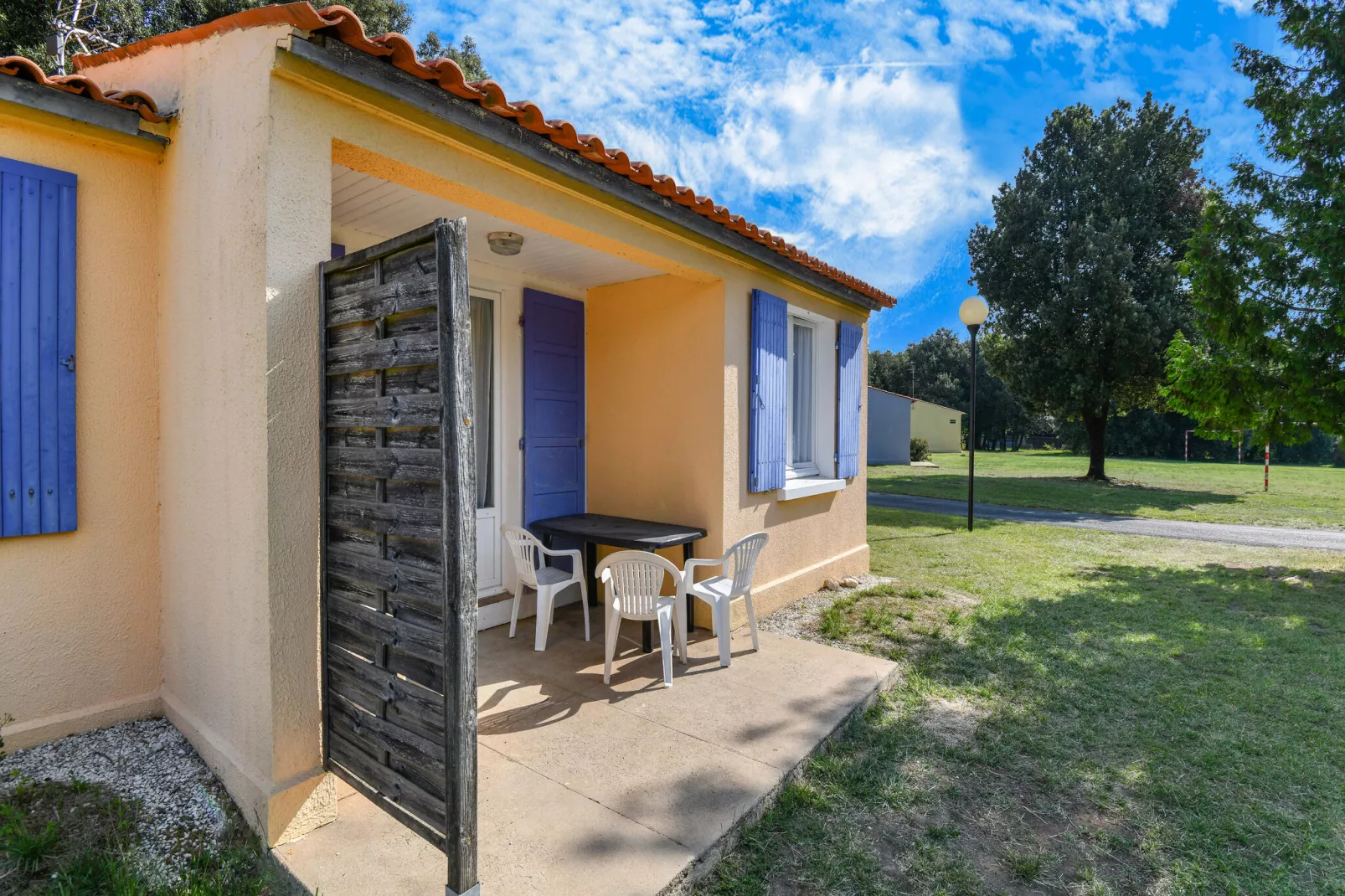 Chêne 2 plus - 4 pax - Außenbereich Sommer