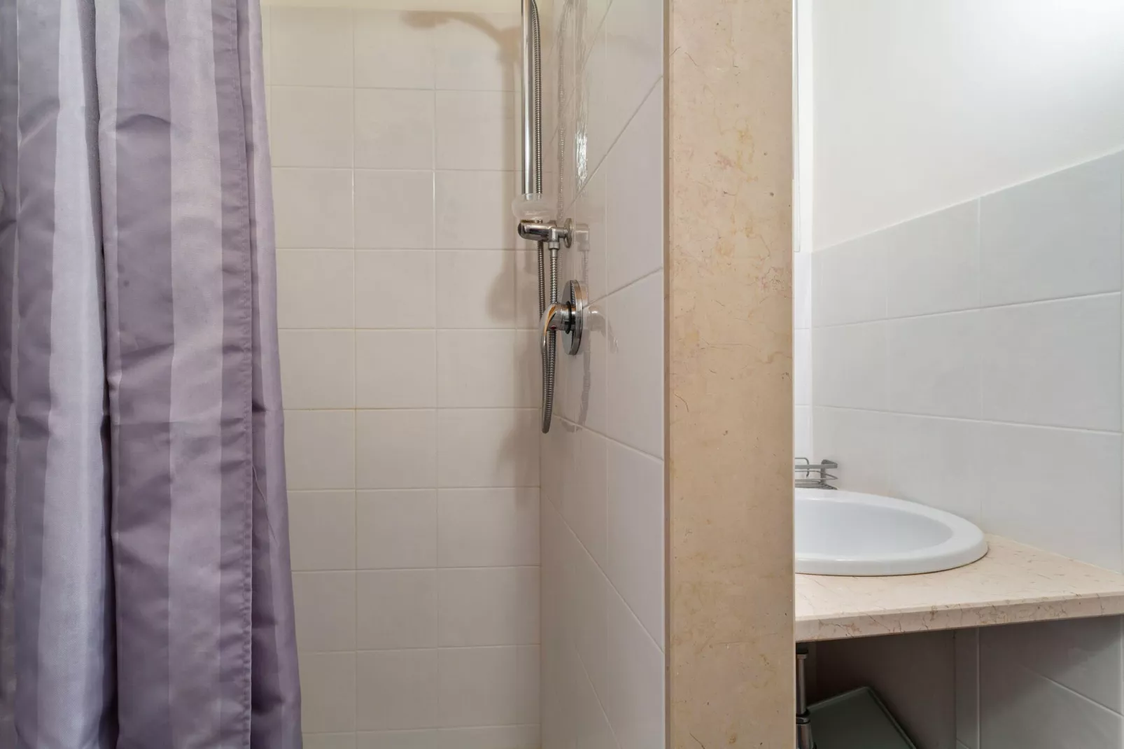 Oleandro 2-Bathroom