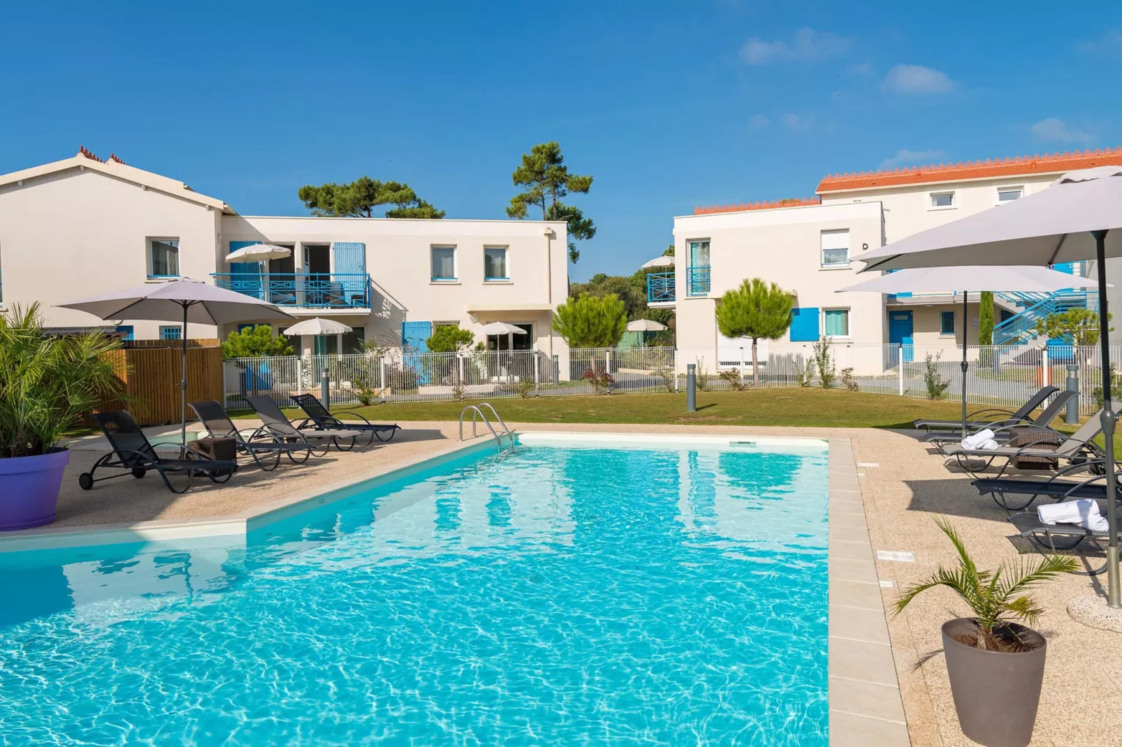 Les Carrelets 2-Pool