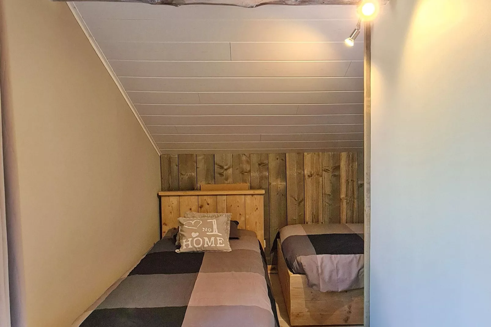 ENTRE L'EAU-Bedroom