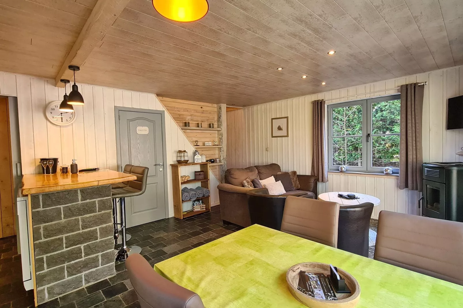 CHALET CATO-Living room